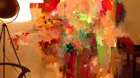Snapshot of leadesire chatting on 05/18/26, 02:01 LEA online show from 05/18/26, 02:01