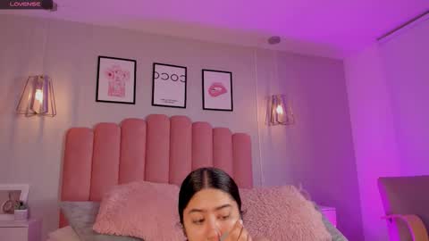 Leah online show from 11/28/25, 03:04