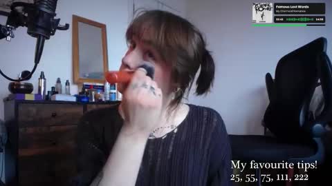 leah_lust_ online show from 10/16/25, 01:12