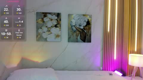 Snapshot of leah_naughty4u chatting on 04/05/26, 03:04 LEAH online show from 04/05/26, 03:04