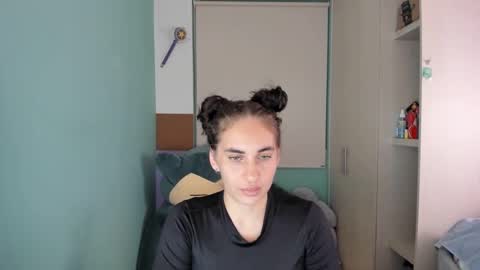 Laura online show from 01/17/25, 12:53