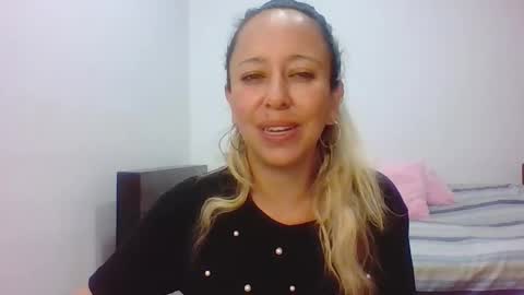 leah_susman online show from 11/10/25, 12:59