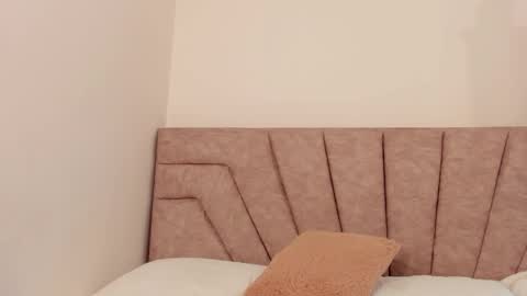 leahaltomm online show from 11/19/25, 11:05