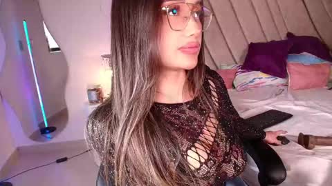 Instagram Leahprada  online show from 02/21/25, 11:21