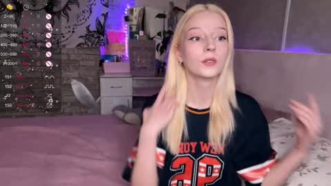 Lean online show from 10/26/25, 01:17