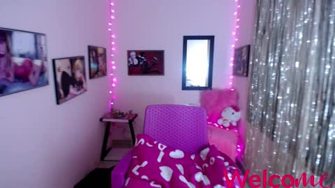 Leandra online show from 02/28/25, 11:36