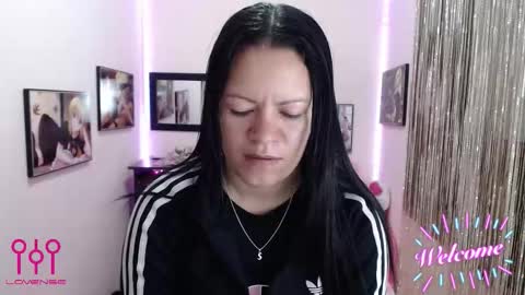 Leandra online show from 10/27/25, 01:48