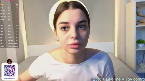 Sophie online show from 01/18/26, 06:06