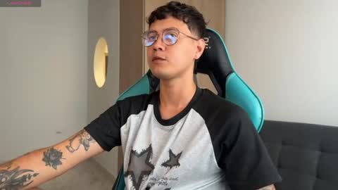 leaneseb online show from 04/04/26, 02:47