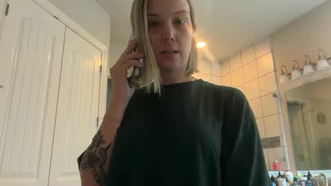 leanneluxecouple online show from 12/14/25, 02:11