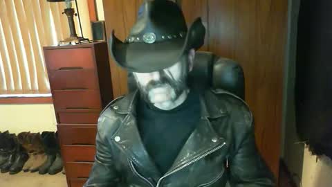 leathergreaser online show from 09/20/25, 08:32