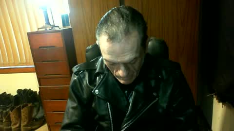 leathergreaser online show from 06/28/26, 09:21