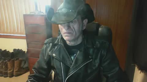 leathergreaser online show from 07/04/26, 09:54