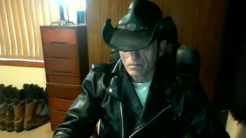 leathergreaser online show from 07/07/26, 06:05