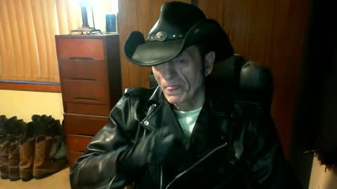 leathergreaser online show from 07/07/26, 06:47