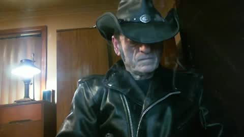 leathergreaser online show from 07/11/26, 09:05