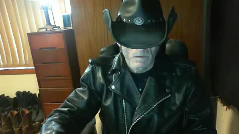 leathergreaser online show from 07/14/26, 09:31