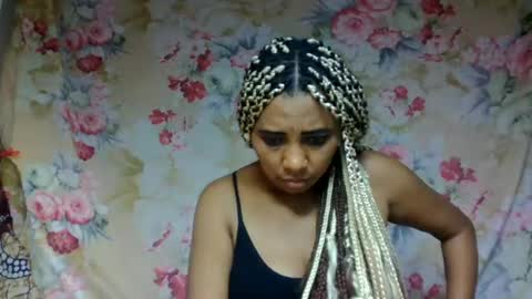 Snapshot of leatianaa chatting on 06/15/26, 05:37 leatianaa online show from 06/15/26, 05:37