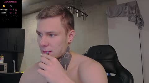 Snapshot of lechery_boy chatting on 12/07/24, 10:01 Lechery boy online show from 12/07/24, 10:01