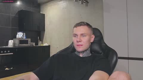 Snapshot of lechery_boy chatting on 01/14/25, 04:29 Lechery boy online show from 01/14/25, 04:29