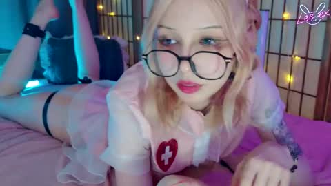 Lee ex online show from 09/24/25, 07:44