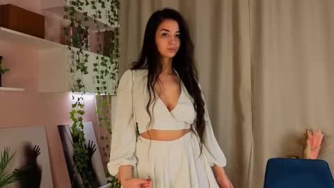 Jasmine online show from 02/01/26, 04:27