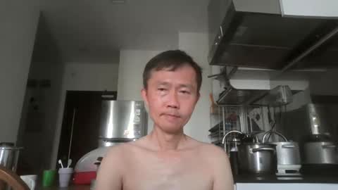 Snapshot of leeminhao chatting on 04/12/26, 03:00 leeminhao online show from 04/12/26, 03:00