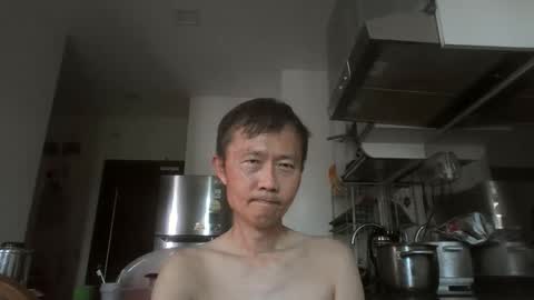 Snapshot of leeminhao chatting on 04/25/26, 01:52 leeminhao online show from 04/25/26, 01:52