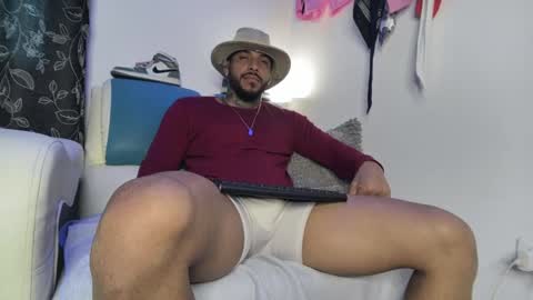 leenar_key online show from 02/03/25, 02:45