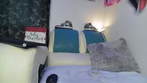 leenar_key online show from 02/14/25, 06:29