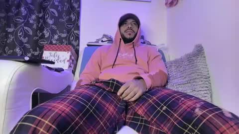 leenar_key online show from 03/07/25, 10:35