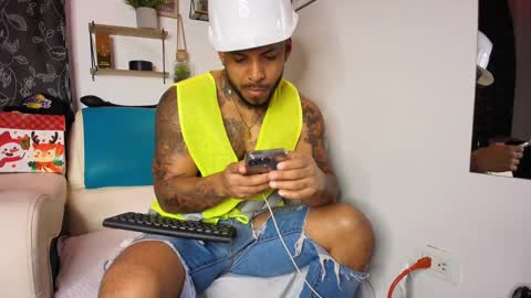 leenar_key online show from 09/30/25, 01:54