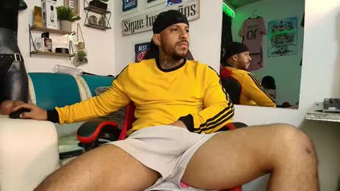 leenar_key online show from 12/17/25, 08:53