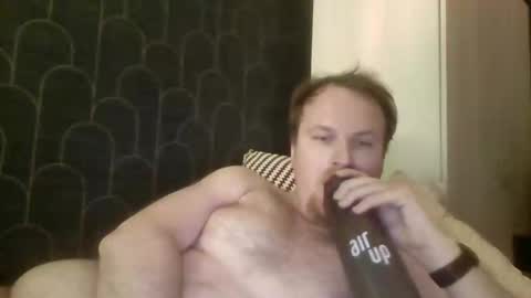 leeuwarder12 online show from 12/14/25, 03:50