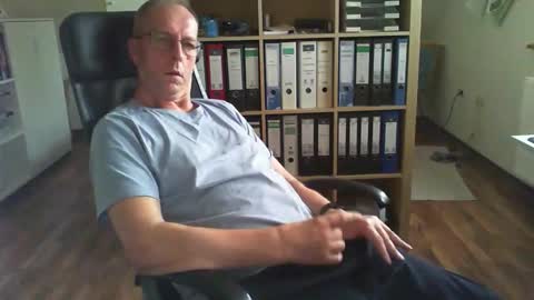 Dave online show from 10/13/25, 03:34