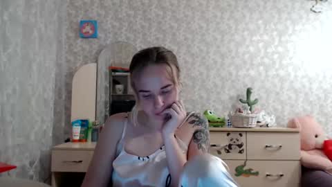 leggywily25 online show from 12/04/24, 01:42