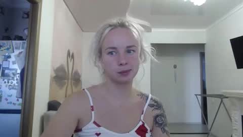 leggywily25 online show from 09/16/25, 11:00