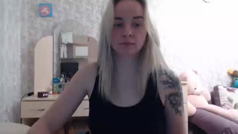 leggywily25 online show from 01/05/26, 05:49