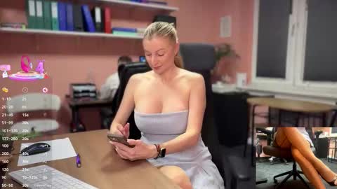 LegsLONG online show from 12/01/25, 05:01