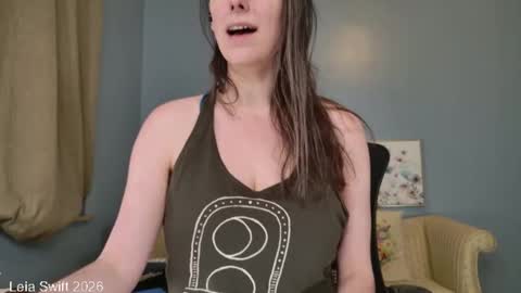 Snapshot of leiaswift chatting on 01/16/26, 03:05 Leia Swift online show from 01/16/26, 03:05