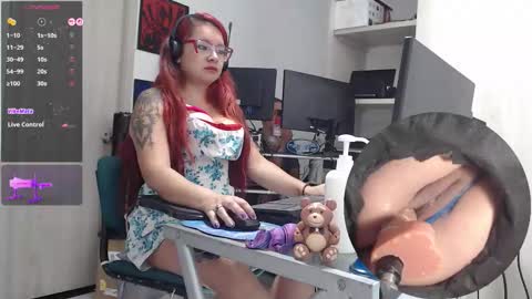 LeidyDi223 online show from 11/24/25, 02:39