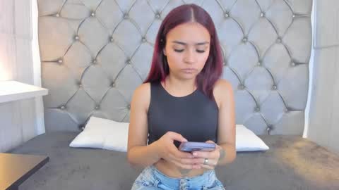 LEIGH ANGELS online show from 02/13/25, 08:13