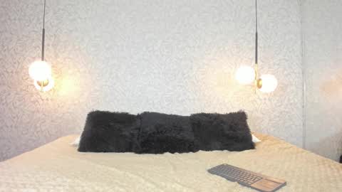 LEIGH ANGELS online show from 11/08/25, 09:57