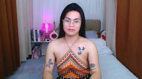 Snapshot of leighcortesi chatting on 05/22/26, 03:50 Cailey online show from 05/22/26, 03:50