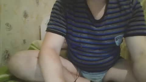 Snapshot of leila472952 chatting on 02/09/25, 03:23 Sergey online show from 02/09/25, 03:23