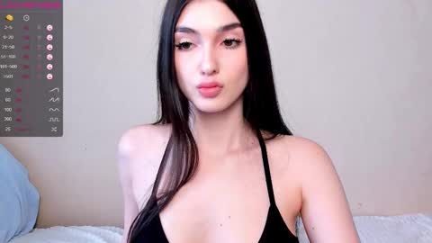 Leila online show from 03/22/26, 11:24