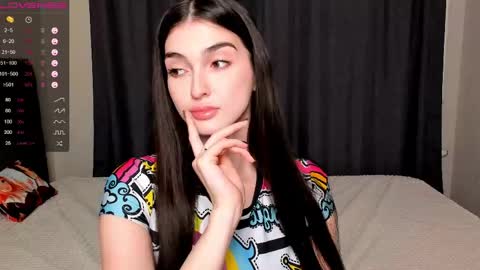 Leila online show from 04/14/26, 05:52