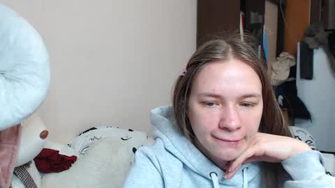 leila_bambi_ online show from 12/24/24, 12:11