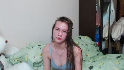 leila_bambi_ online show from 01/19/25, 11:21