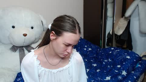 leila_bambi_ online show from 01/28/25, 07:43